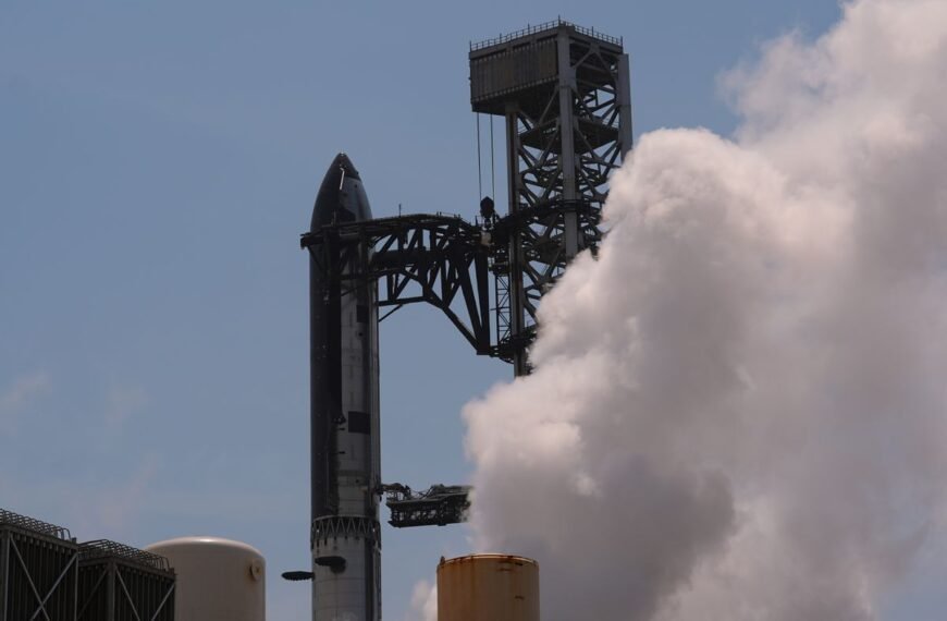 SpaceX reveals plans for what could be the biggest-ever initial public offering