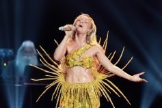 Zara Larsson’s ‘Midnight Sun’ Shines at No. 1 on Billboard’s Pop Airplay Chart