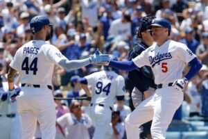 Freddie Freeman’s two-run home run helps Dodgers complete&hellip;
