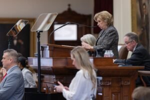 Texas election chief raised concerns…