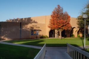 Community colleges beat student outcome predictions. Now Texas&hellip;