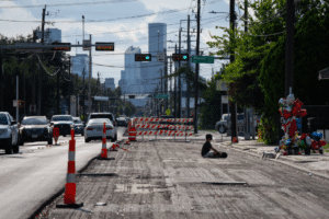 Houston ICE shooting witnesses claim driver didn’t try…