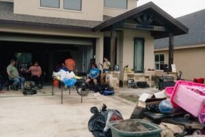 Uvalde residents shocked by rare flooding that ripped…