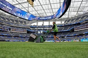 FIFA grass in NFL stadiums reignites debate over…