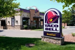 Lettuce at Taco Bell in…