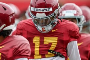 USC and Nike agree to extend apparel deal for 10 years